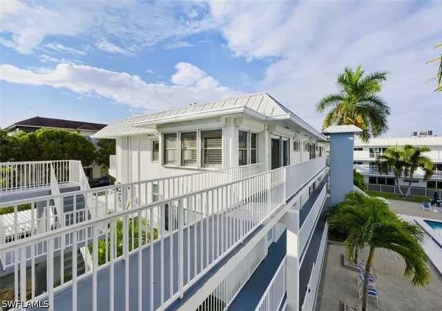 2nd image of 1100 8Th Ave S, Naples, FL 34102