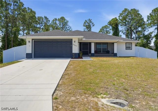 5th image of 2907 18Th St Sw, Lehigh Acres, FL 33976 | MLS# 226017776