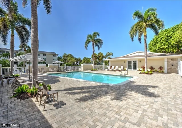 Homes for sale in Naples, FL | 490 Broad Avenue, Naples, FL 34102 | Houzeo