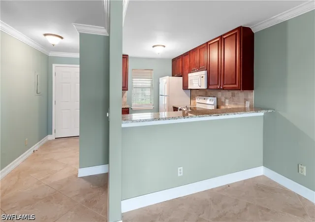 3rd image of 829 W Elkcam Cir #2-208, Marco Island, FL 34145 | MLS# 226017932