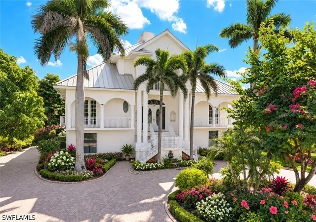 Photo 2 of Single family home for sale at 192 Topanga Dr, Bonita Springs, FL 34134 | MLS# 226018027 | Listing updated on 2026-10-01