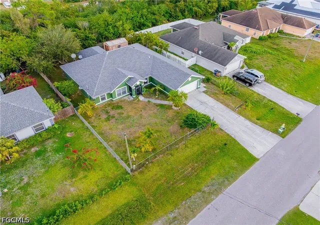 2nd image of 418 Windermere Dr, Lehigh Acres, FL 33972 | MLS# 2026020093