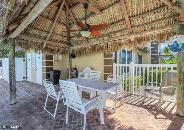 Homes for sale in Marco Island, FL | 731 W Elkcam Circle, Marco Island, FL 34145 | Houzeo