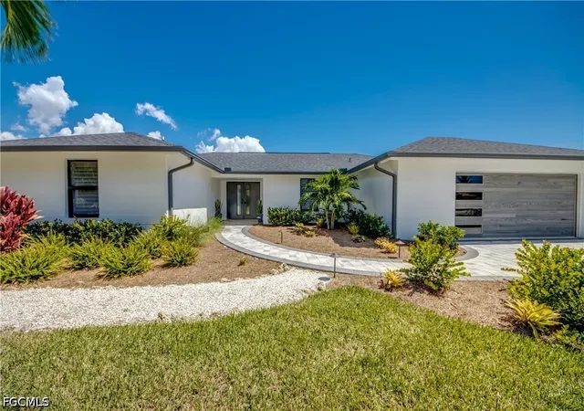 Photo 1 of Single family home for sale at 1022 Lindgren Blvd, Sanibel, FL 33957 | MLS# 2026020138 | Listing updated on 2026-10-01
