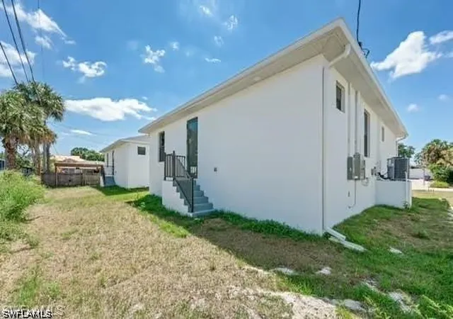 4th image of 11651 Mckenna Ave, Bonita Springs, FL 34135 | MLS# 226018112