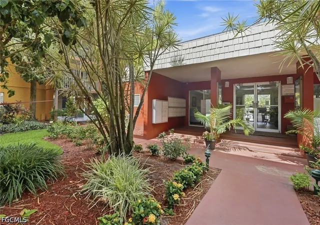 4th image of 2366 E Mall Dr #403, Fort Myers, FL 33901 | MLS# 2026020155