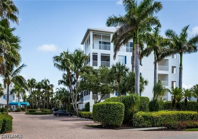2nd image of 160 Palm St #308, Marco Island, FL 34145 | MLS# 226018125