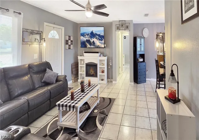 Photo 4 of Single family home for sale at 6931 Buckingham Rd, Fort Myers, FL 33905 | MLS# 2026020218 | Listing updated on 2026-07-23