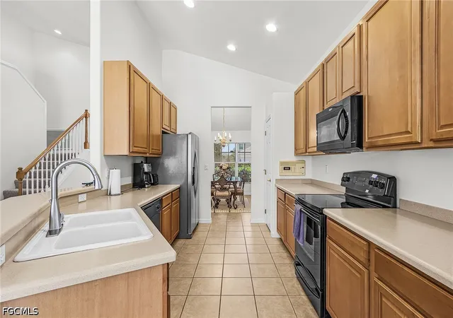 Photo 3 of Sale Pending at 9044 Shadow Glen Way, Fort Myers, FL 33913 | MLS# 2026020223 | Listing updated on 2026-07-23