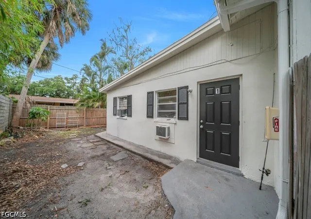 5th image of 1840 Lafayette St, Fort Myers, FL 33901 | MLS# 2026020312