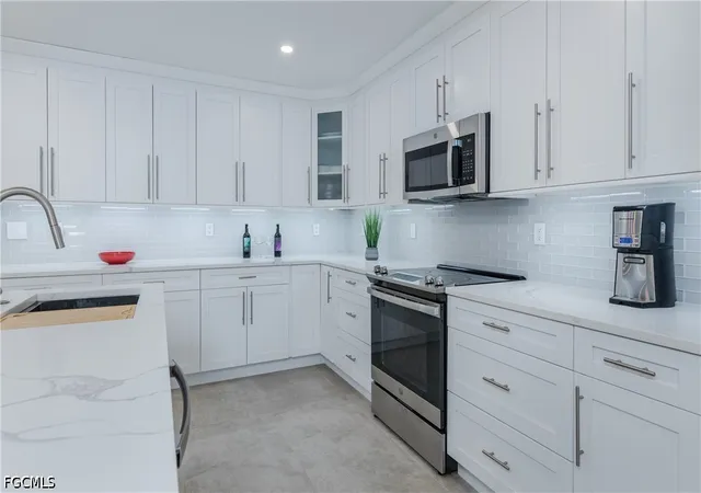 5th image of 2207 Surfside Blvd, Cape Coral, FL 33991 | MLS# 2026020314
