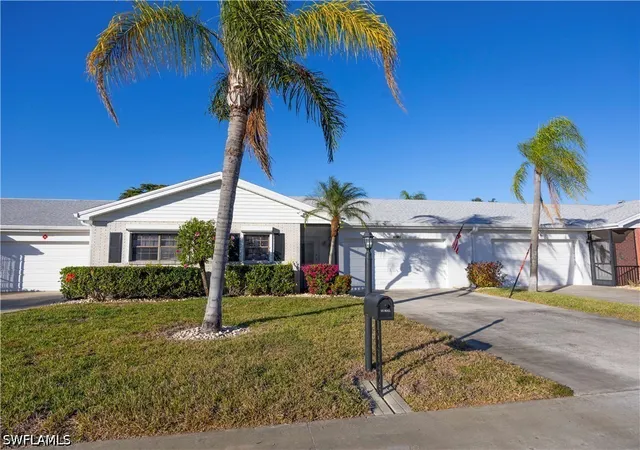 2nd image of 1513 Edgewater Cir, Fort Myers, FL 33919 | MLS# 226018216