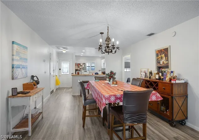 5th image of 1513 Edgewater Cir, Fort Myers, FL 33919 | MLS# 226018216