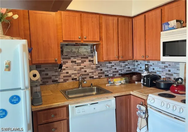5th image of 240 N Collier Blvd #D7, Marco Island, FL 34145 | MLS# 226017809