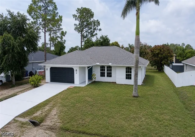Photo 3 of Single family home for sale at 3119 47th Street Sw, Lehigh Acres, FL 33976 | MLS# 2026020370 | Listing updated on 2026-09-23