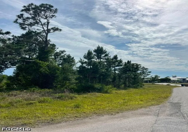 Photo 1 of Land for sale at 1048 Redbank Ave, Lehigh Acres, FL 33974 | MLS# 2026020470 | Listing updated on 2026-07-15
