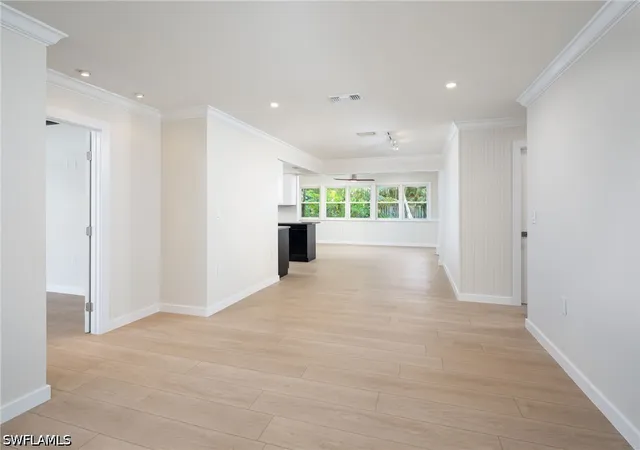 4th image of 2424 Harbor Rd, Naples, FL 34104 | MLS# 226018286