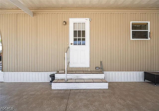 Photo 4 of Manufactured home for sale at 356 Nicklaus Blvd, North Fort Myers, FL 33903 | MLS# 2026020489 | Listing updated on 2026-06-30