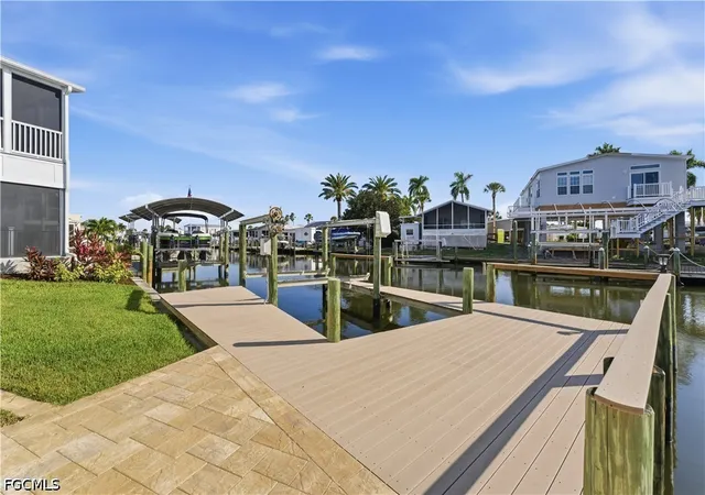 4th image of 11391 Cypress Ln, Fort Myers Beach, FL 33931 | MLS# 2026020491