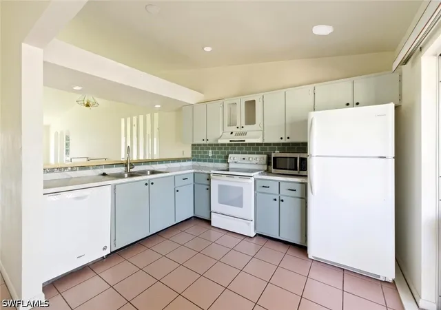 3rd image of 3420 Frosty Wy, Naples, FL 34112