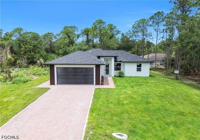 Homes for sale in Alva, FL | 2005 Robert Ave, Alva, FL 33920 | MLS# 2026020535