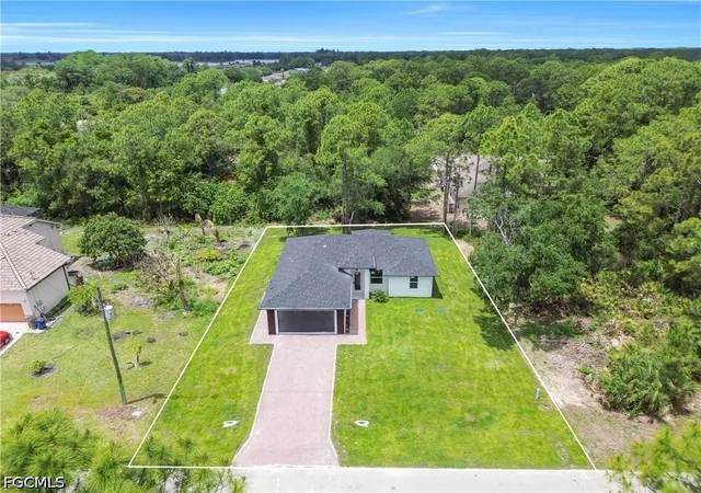 Homes for sale in Alva, FL | 2005 Robert Ave, Alva, FL 33920 | MLS# 2026020535