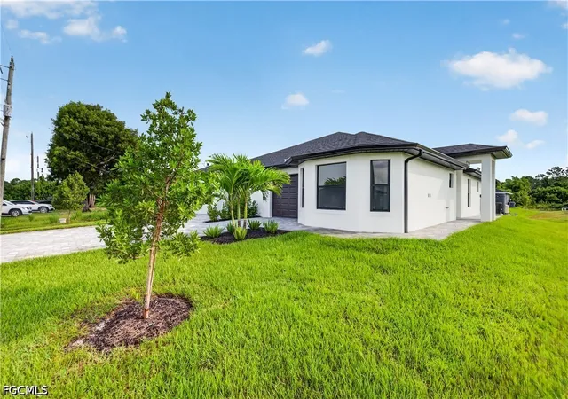 17th image of 4686 4688 Golfview Blvd, Lehigh Acres, FL 33973 | MLS# 2026020543