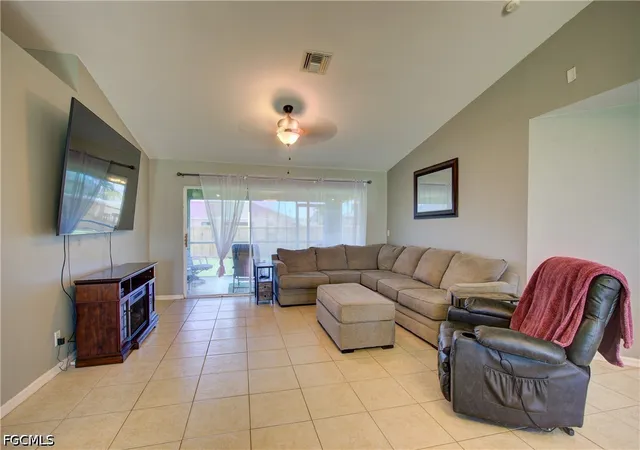 5th image of 26 Ne 8Th Ter, Cape Coral, FL 33909 | MLS# 2026020547