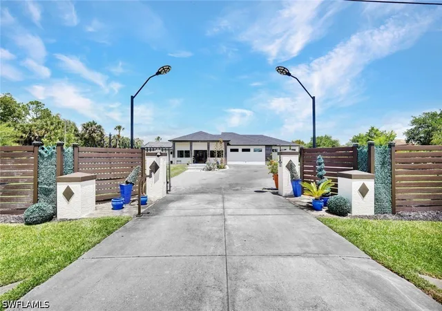 Photo 1 of Sale Pending at 121 20th Avenue Ne, Naples, FL 34120 | MLS# 226017724 | Listing updated on 2026-08-03