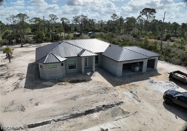 Photo 3 of Single family home for sale at 8136 Sweden Blvd, Punta Gorda, FL 33982 | MLS# 2026020586 | Listing updated on 2026-07-03
