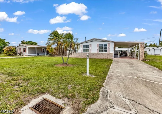 4th image of 29180 Crawford Ave, Punta Gorda, FL 33982 | MLS# 2026020599