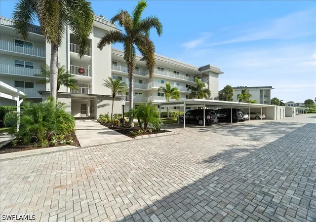 2nd image of 307 Goodlette Frank Rd S #B202, Naples, FL 34102 | MLS# 226016499