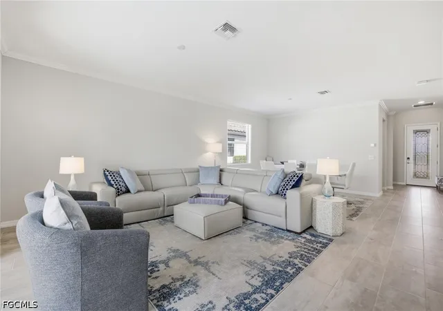 Photo 4 of Single family home for sale at 11872 Arbor Tr Dr, Fort Myers, FL 33913 | MLS# 2026020616 | Listing updated on 2026-05-07