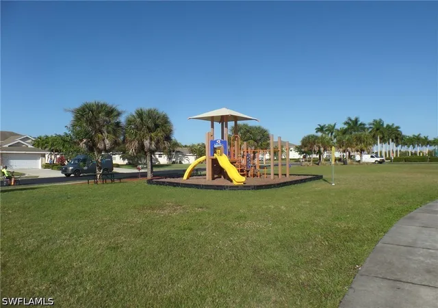 2nd image of 4206 Liron Ave, Fort Myers, FL 33916