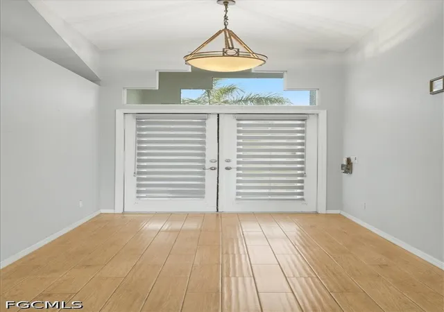 Photo 3 of Sale Pending at 7721 Twin Eagle Ln, Fort Myers, FL 33912 | MLS# 2026020934 | Listing updated on 2026-07-26