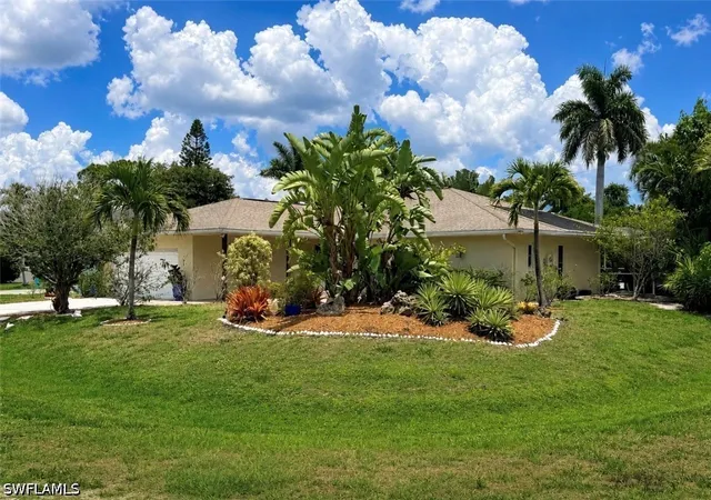 Homes for sale in Bonita Springs, FL | 688 W Valley Dr, Bonita Springs, FL 34134 | MLS# 226018695
