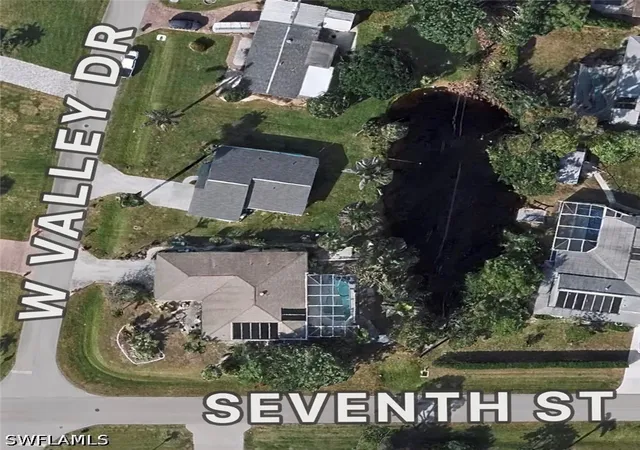 Homes for sale in Bonita Springs, FL | 688 W Valley Dr, Bonita Springs, FL 34134 | MLS# 226018695