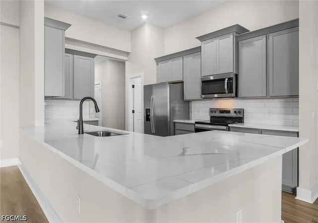 2nd image of 1524 Sw 29th St, Cape Coral, FL 33914 | MLS# 2026021040