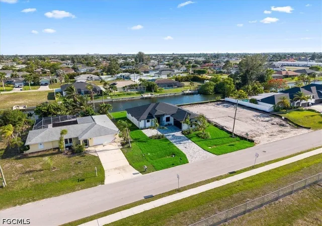 48th image of 608 Sw 20th Ter, Cape Coral, FL 33991 | MLS# 2026021104