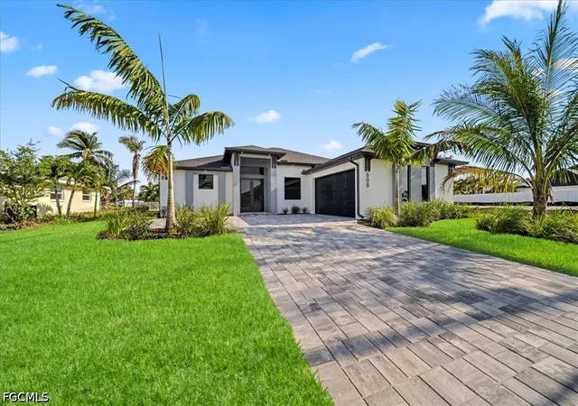 5th image of 608 Sw 20Th Ter, Cape Coral, FL 33991 | MLS# 2026021104