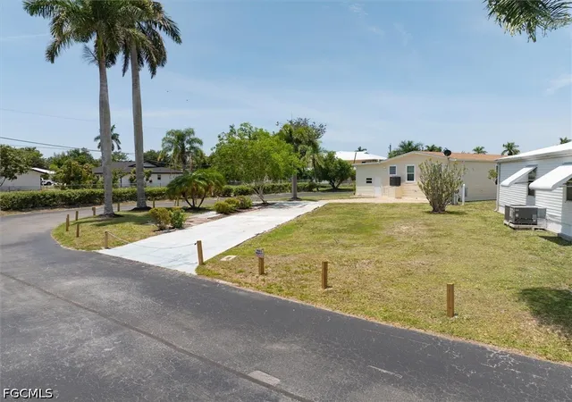 Photo 3 of Land for sale at 130 Dawn St, Fort Myers, FL 33908 | MLS# 2026021218 | Listing updated on 2026-08-31