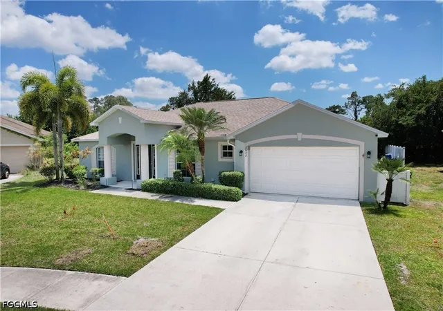 Photo 2 of Single family home for sale at 2682 Nature Pointe Loop, Fort Myers, FL 33905 | MLS# 2026021285 | Listing updated on 2026-05-10