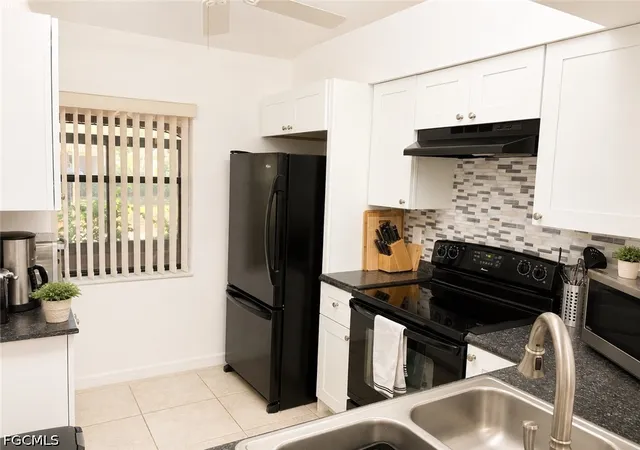 Photo 4 of Townhouse for sale at 11901 Caraway Ln #104, Fort Myers, FL 33908 | MLS# 2026021287 | Listing updated on 2026-05-23