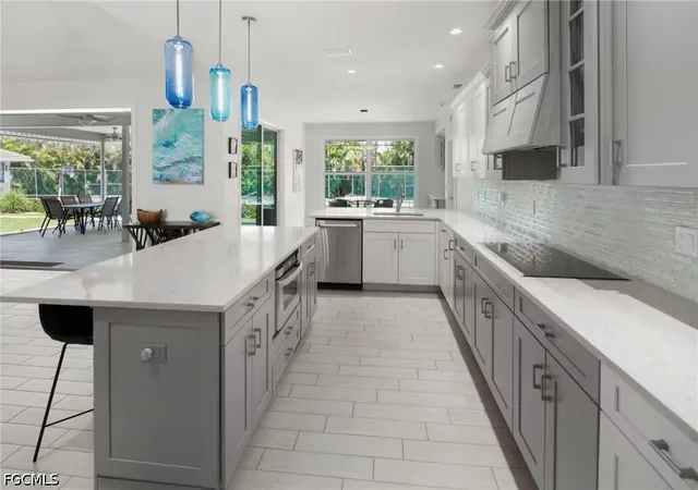 5th image of 920 E Inlet Dr, Marco Island, FL 34145 | MLS# 2026021368