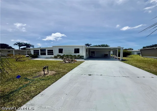 2nd image of 514 Monte Carlo Ln, Naples, FL 34112 | MLS# 226017282
