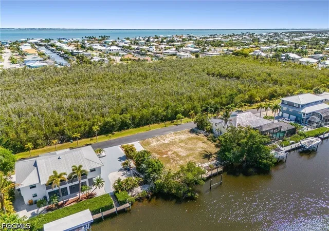 22nd image of 2936 Buttonwood Key Ct, Saint James City, FL 33956 | MLS# 2026021416