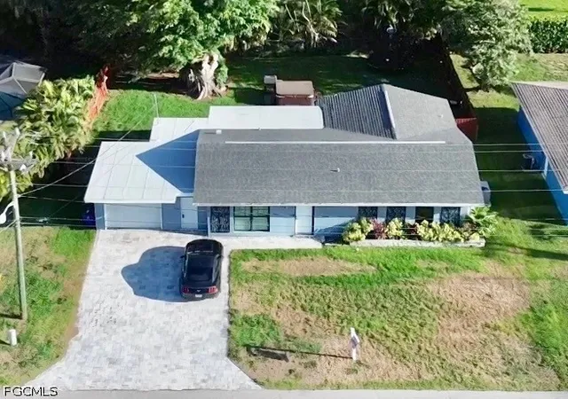 2nd image of 1763 Inlet Dr, North Fort Myers, FL 33903 | MLS# 2026021451