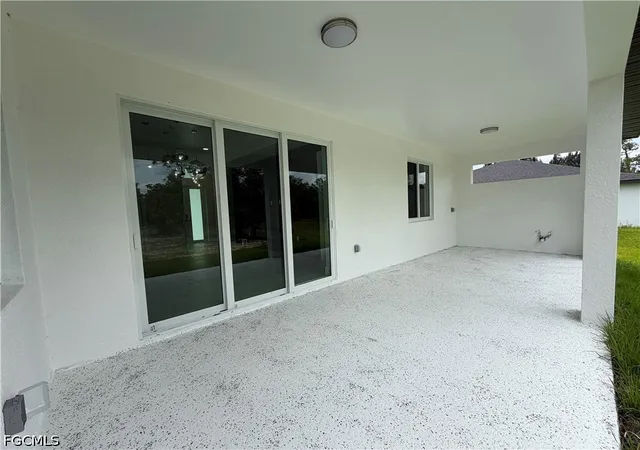 Photo 3 of Single family home for sale at 1013 Lincoln Ave, Lehigh Acres, FL 33972 | MLS# 2026021457 | Listing updated on 2026-05-11
