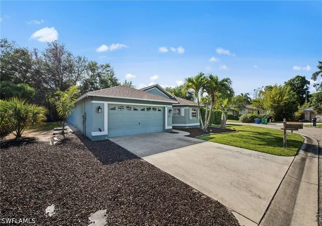 4th image of 11671 Pine Hammock Cir, Fort Myers, FL 33919 | MLS# 226019145