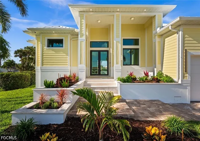 3rd image of 1460 Venetian Ct, Cape Coral, FL 33904 | MLS# 2026021498